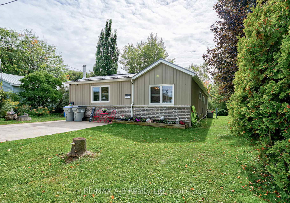 195-cedar-road-perth-east-ontario-x13832306