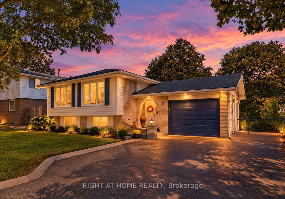 7-hanover-place-n-hamilton-ontario-x13832572