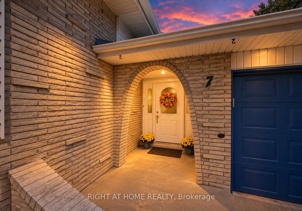 7-hanover-place-n-hamilton-ontario-x13832572