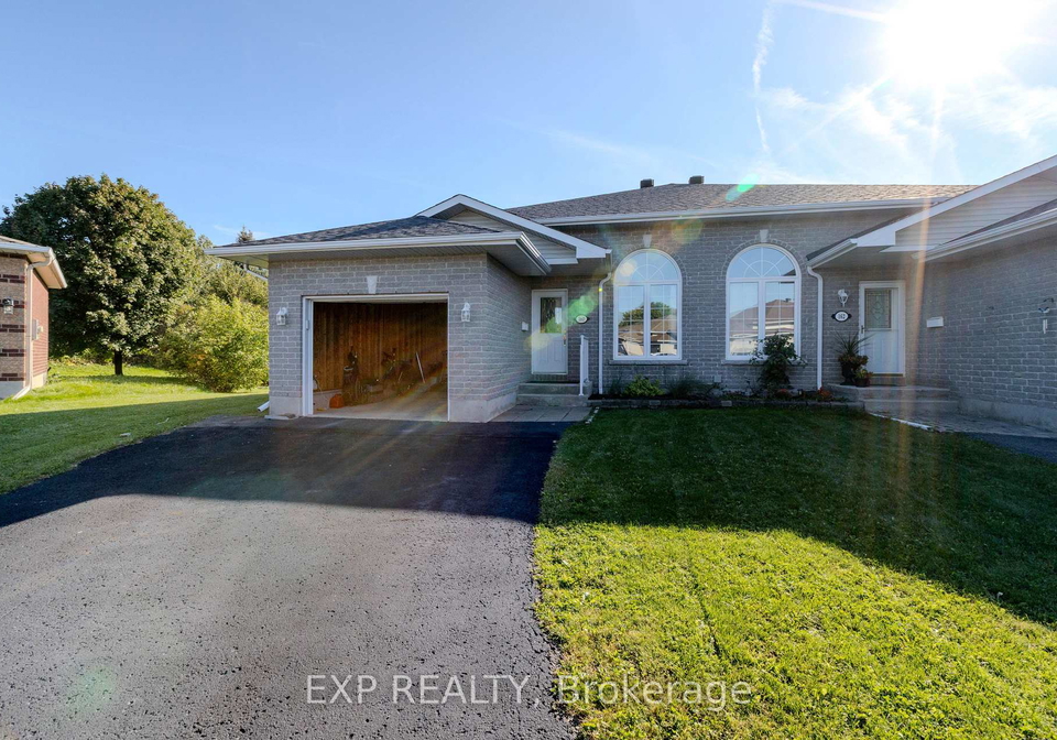 160-heritage-place-cornwall-ontario-x13833048