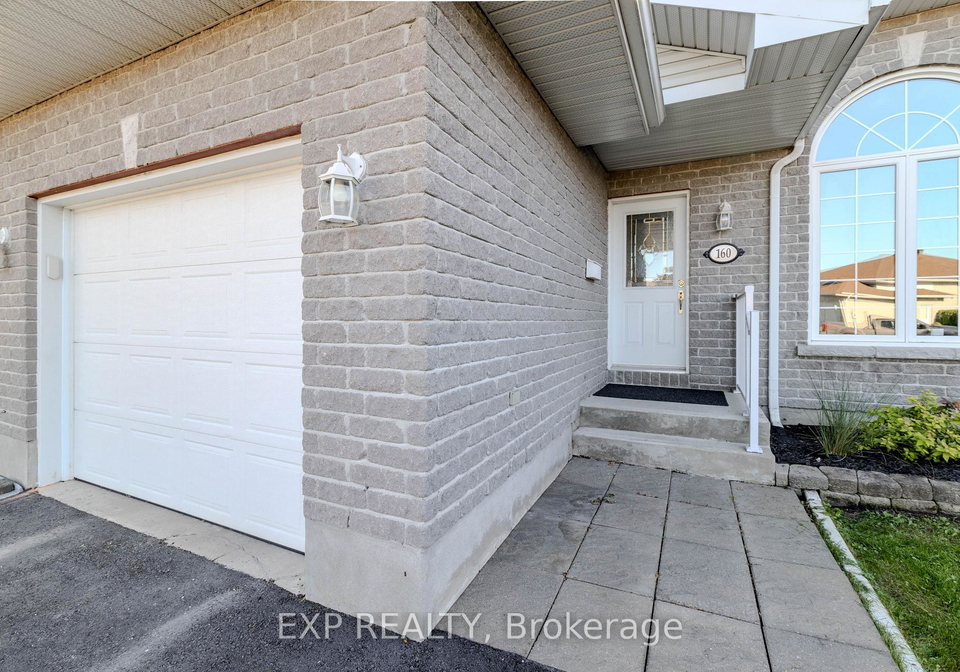 160-heritage-place-cornwall-ontario-x13833048