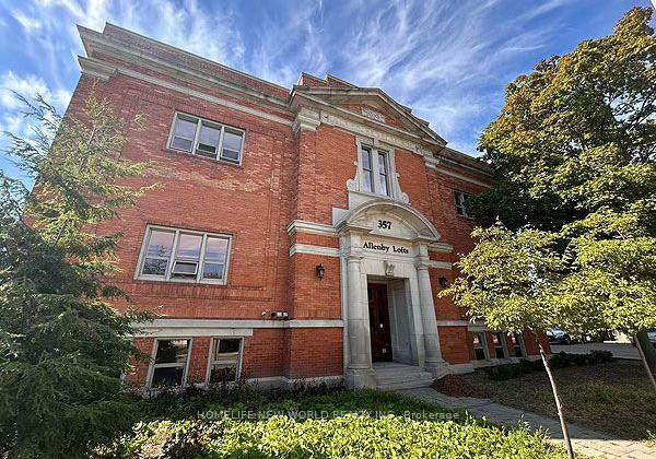 357-hunter-street-w-hamilton-ontario-x13833154