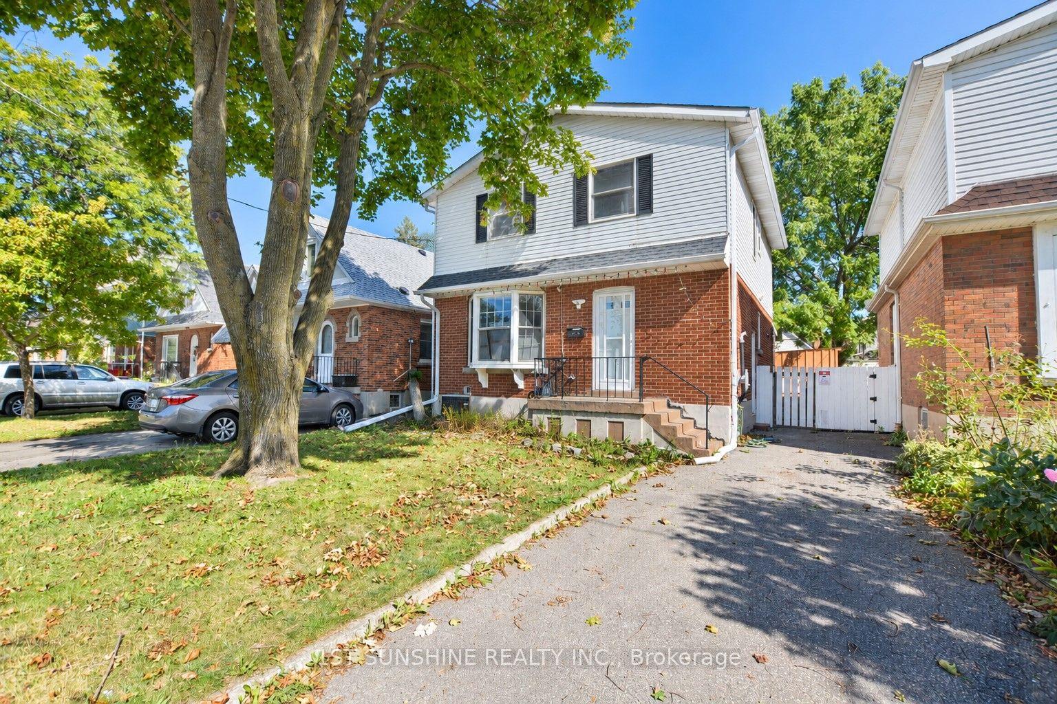 22-parkside-drive-hamilton-ontario-x13833374