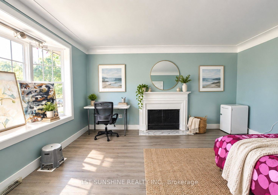 22-parkside-drive-hamilton-ontario-x13833374