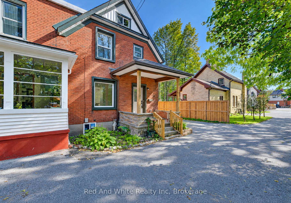 18-miehm-place-kitchener-ontario-x13833506