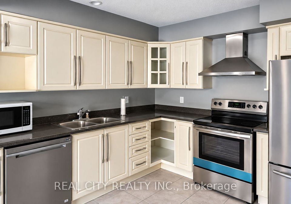64-clough-crescent-guelph-ontario-x13833636