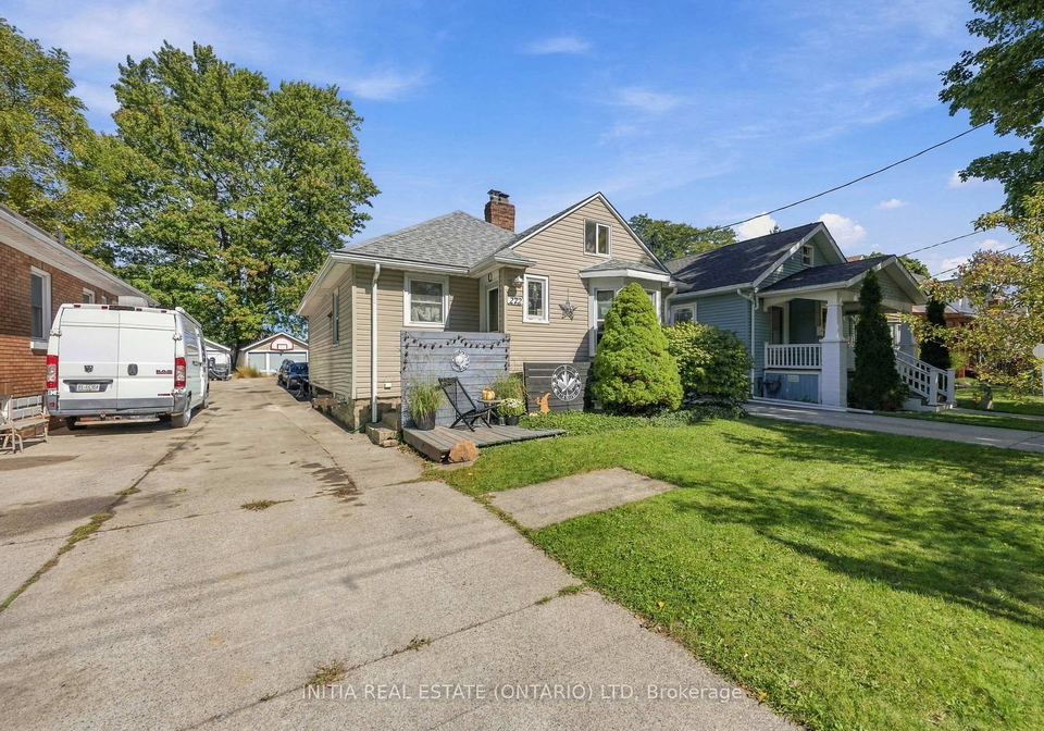 272-kathleen-avenue-sarnia-ontario-x13833770