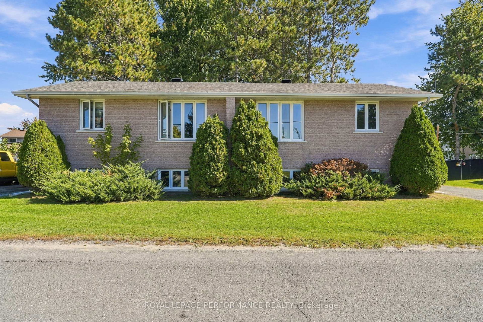 589-591-bolt-road-alfred-and-plantagenet-ontario-x13833850