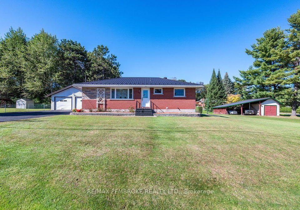 41-centre-street-w-petawawa-ontario-x13834228