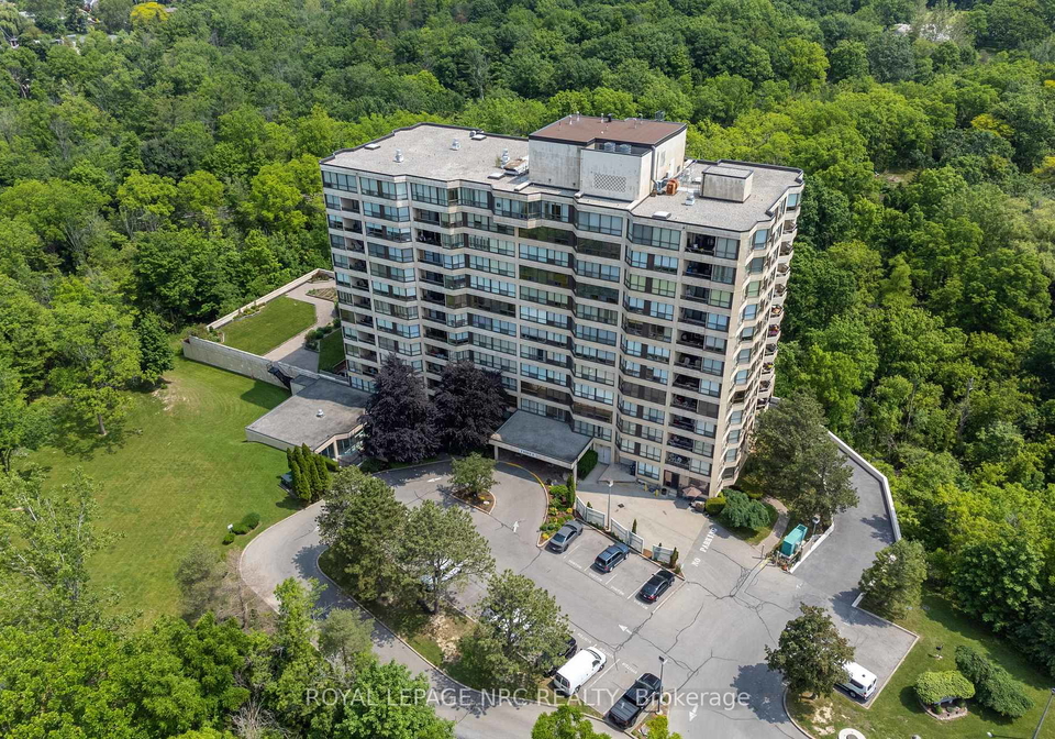 3-towering-heights-boulevard-st-catharines-ontario-x13834260