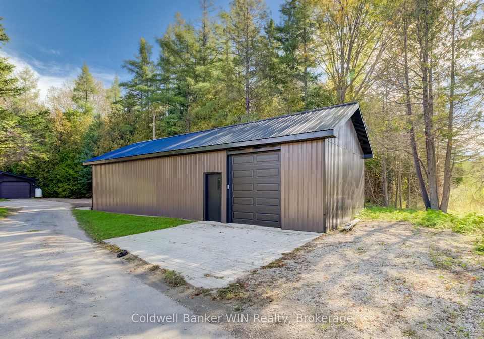 775415-highway-10-chatsworth-ontario-x13834480