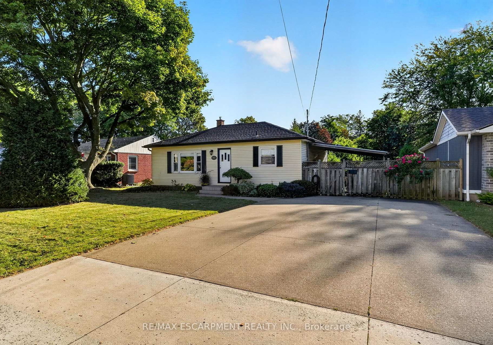 416-bartlett-avenue-grimsby-ontario-x13834782