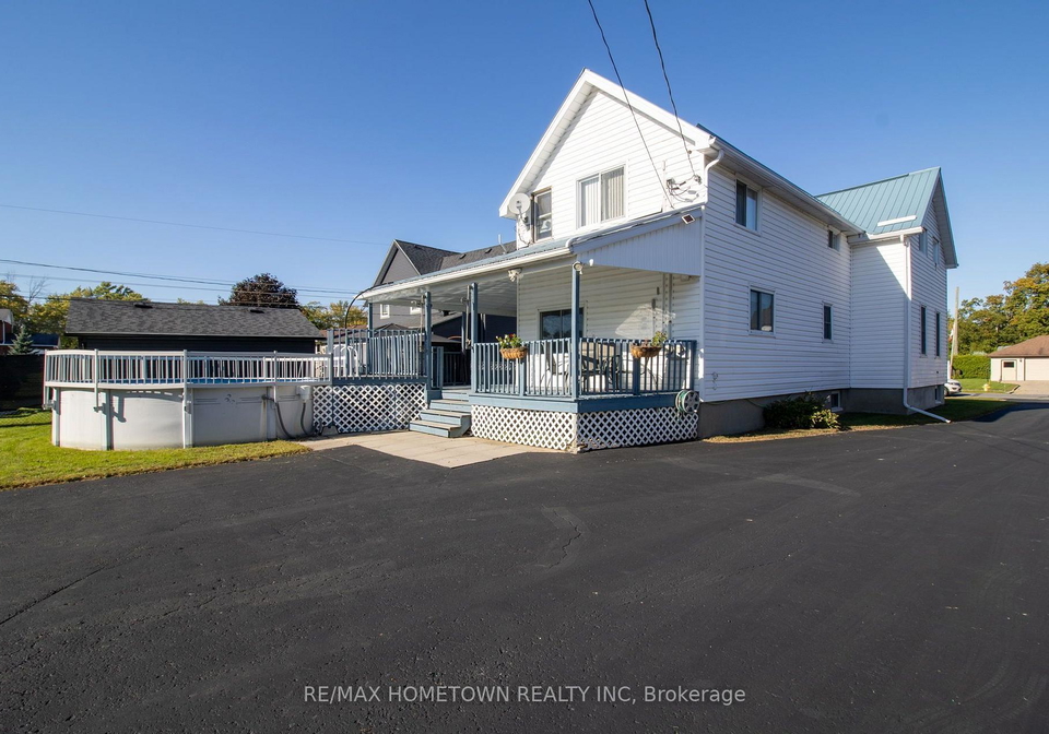 8-brouse-drive-e-south-dundas-ontario-x13835130