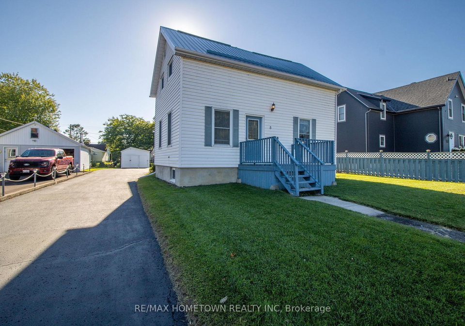 8-brouse-drive-e-south-dundas-ontario-x13835130