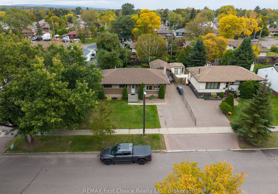 96-stardust-crescent-thunder-bay-ontario-x13835374