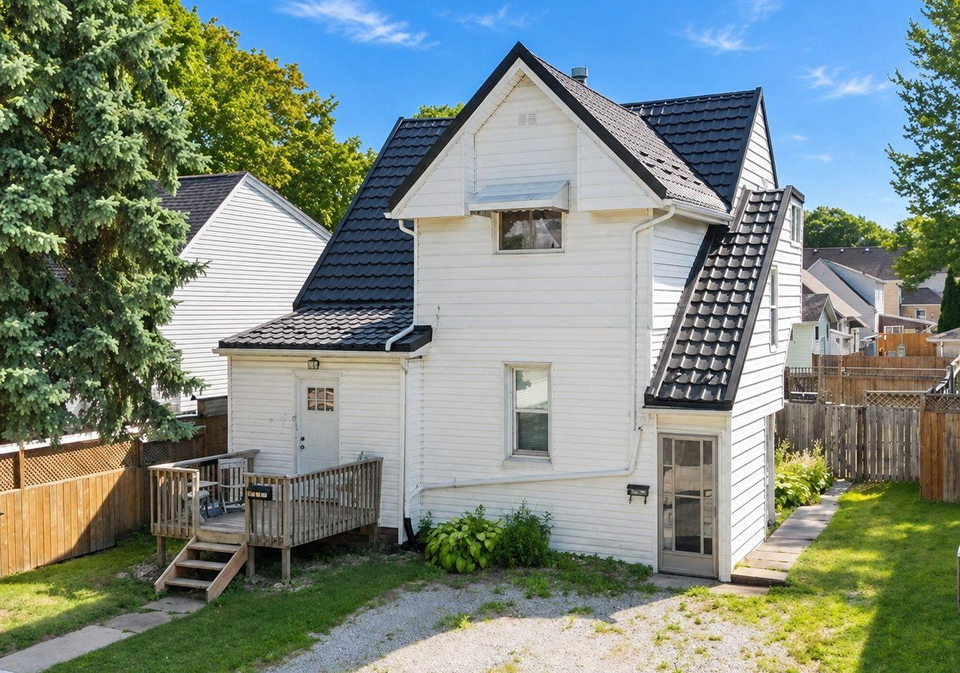 404-russell-street-s-sarnia-ontario-x13835632
