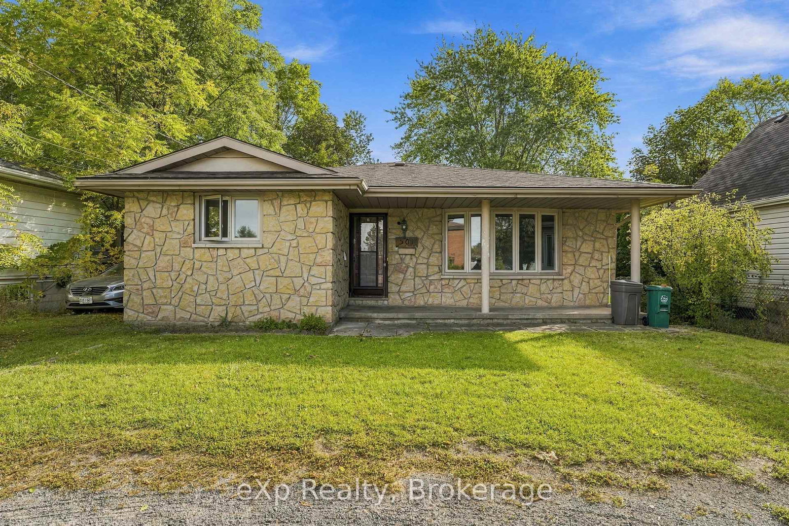 501-sidney-street-belleville-ontario-x13835988