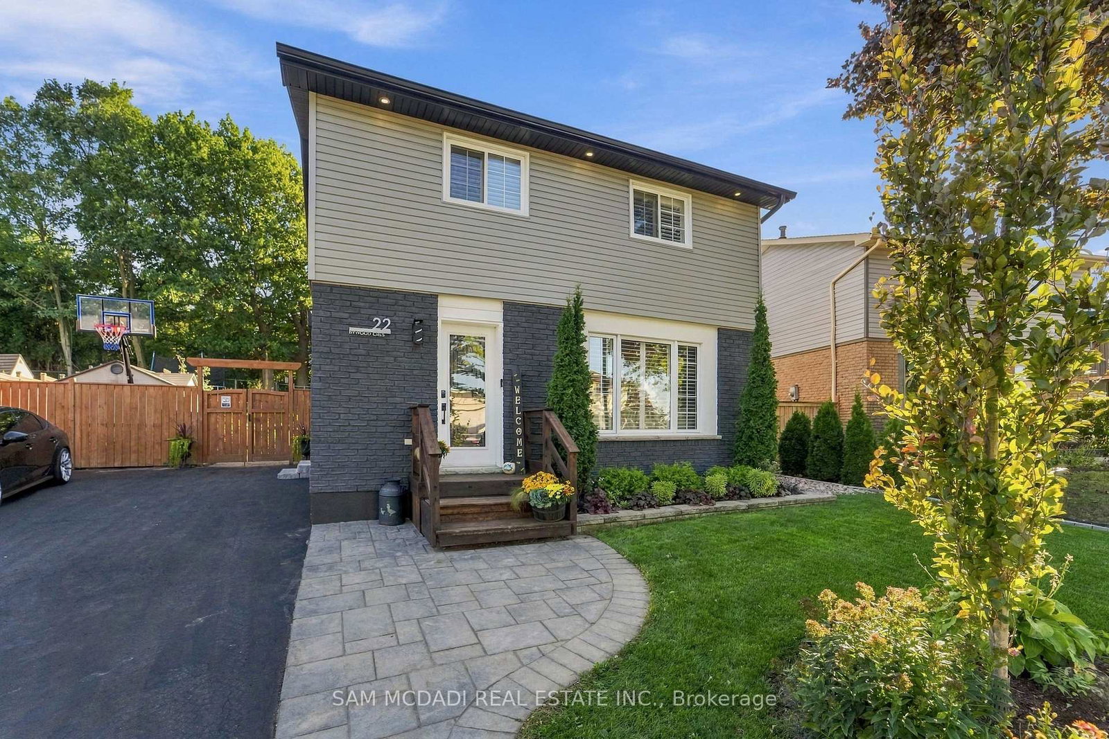 22-bywood-crescent-hamilton-ontario-x13836224