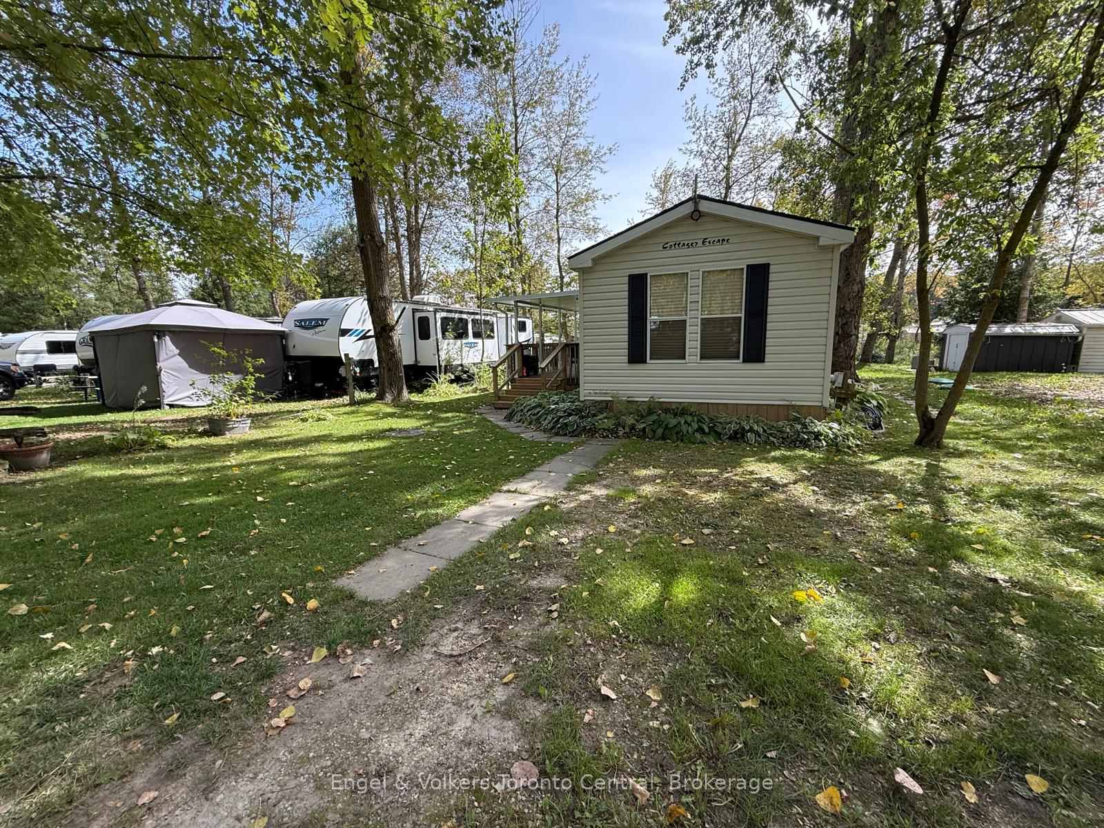 7489-sideroad-5-e-wellington-north-ontario-x13836384