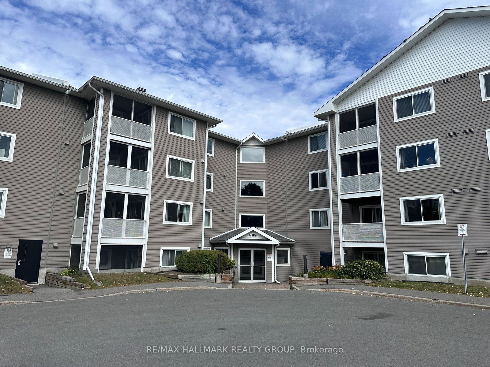 316-lorry-greenberg-drive-ottawa-ontario-x13836388