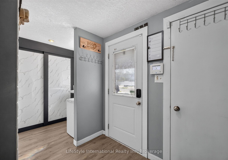 18-camrose-court-kitchener-ontario-x13836726