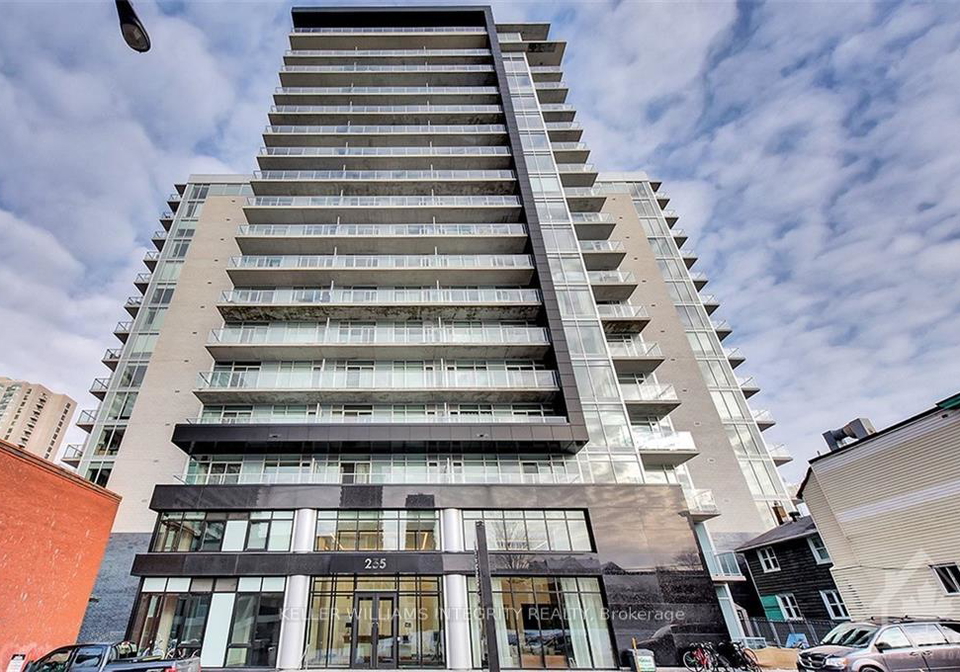 255-bay-street-ottawa-ontario-x13837096