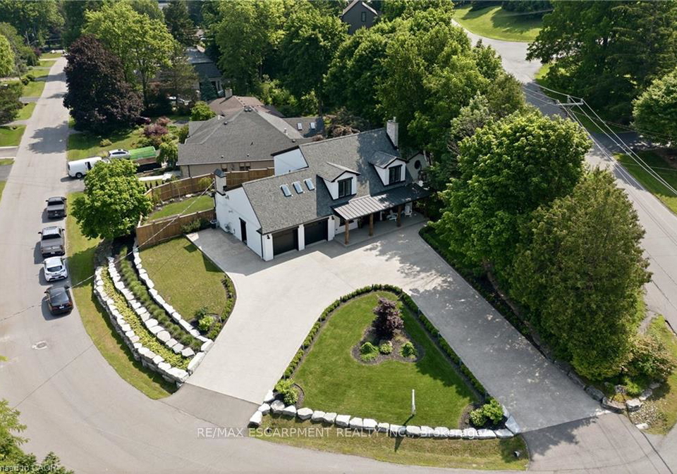 204-fallingbrook-drive-hamilton-ontario-x13837102