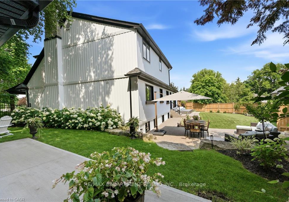 204-fallingbrook-drive-hamilton-ontario-x13837102