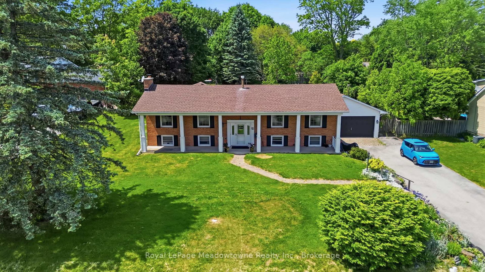 12-huntsman-gate-hamilton-ontario-x13837134