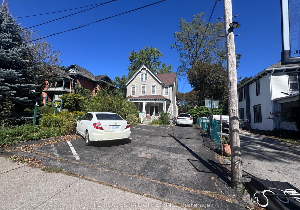 4327-simcoe-street-niagara-falls-ontario-x13837136