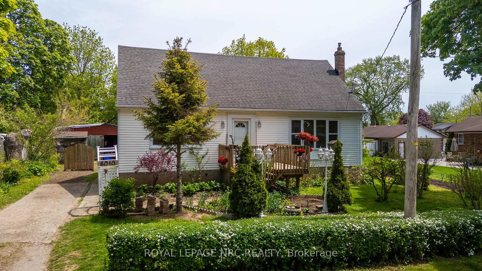 6010-carlton-avenue-niagara-falls-ontario-x13837236