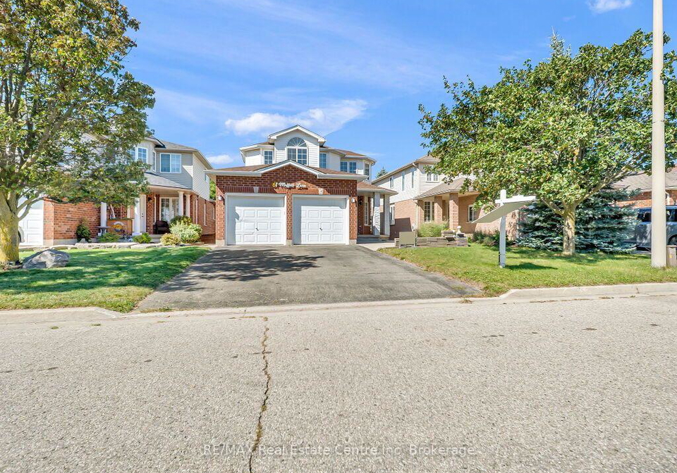 61-moffatt-lane-guelph-ontario-x13837266