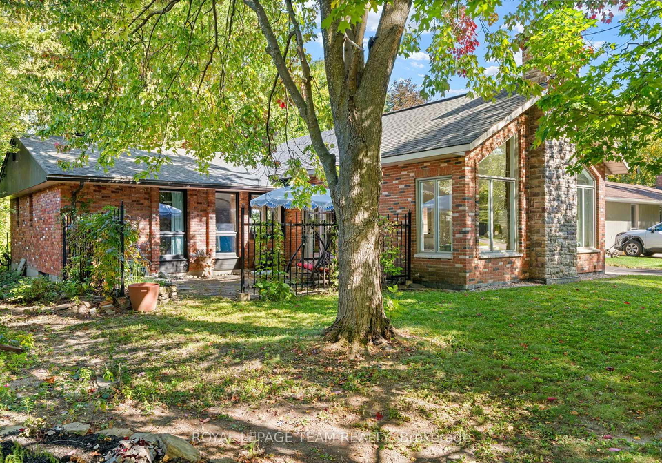 33-rutherford-crescent-kanata-ontario-x13837278
