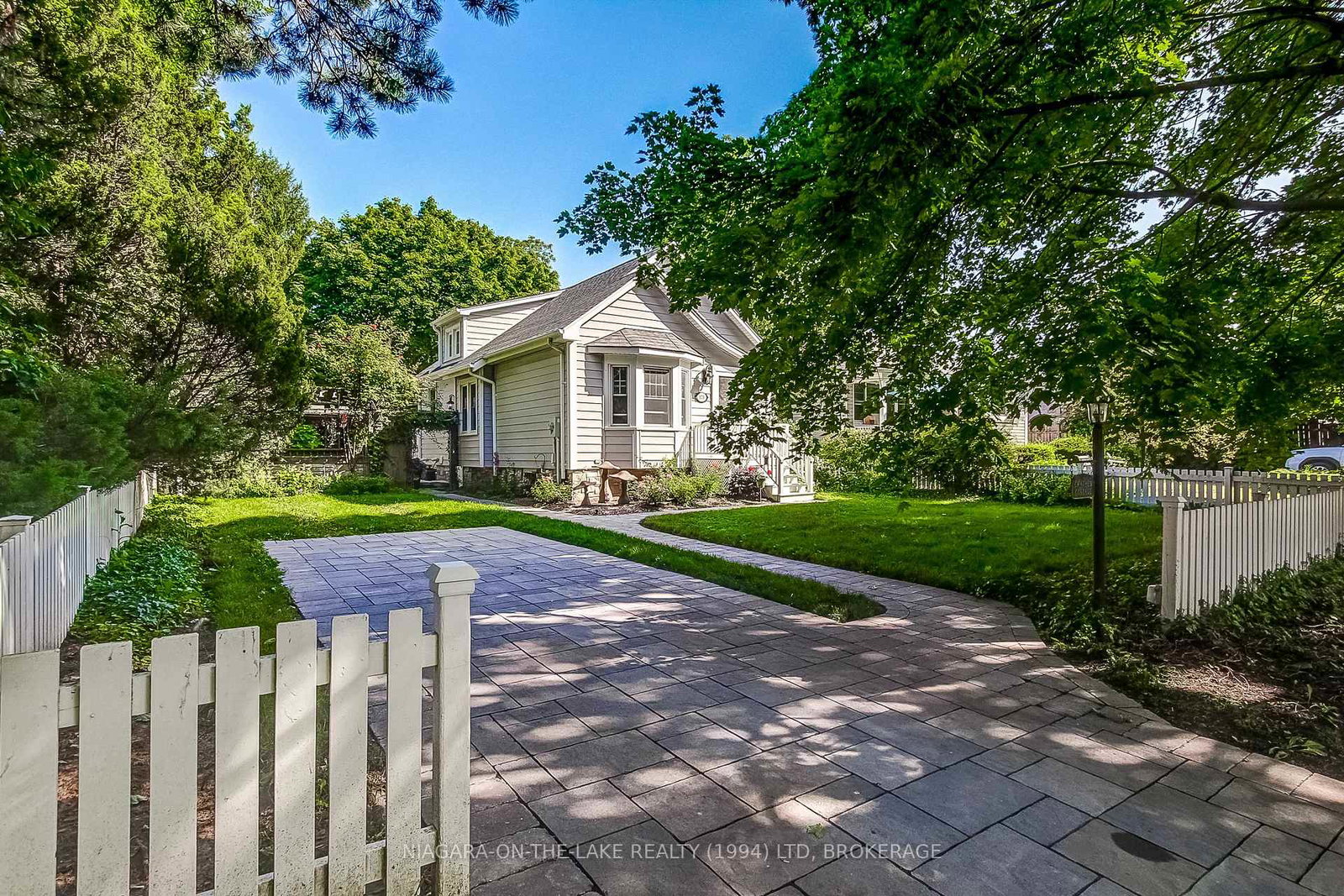 178-regent-street-niagara-on-the-lake-ontario-x13837488