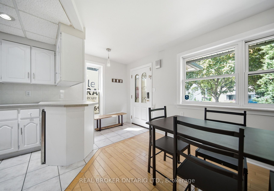 35-perth-road-kitchener-ontario-x13837578