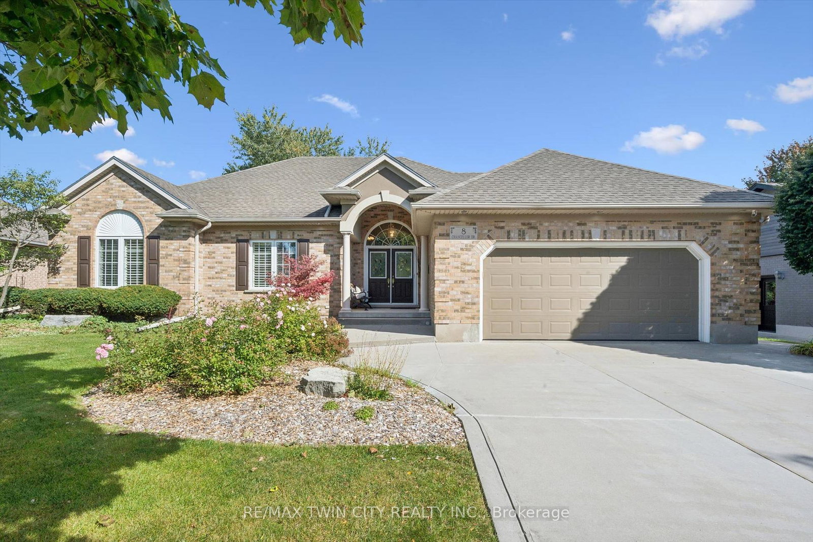 8-chancellor-drive-woolwich-ontario-x13837660