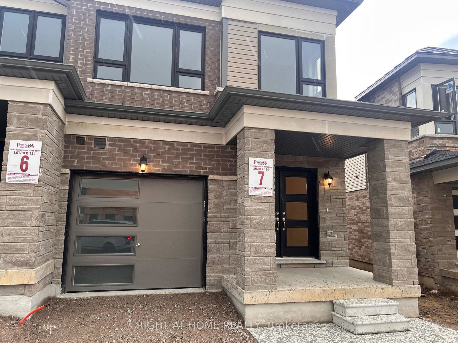 1052-periwinkle-crescent-woodstock-ontario-x13837840