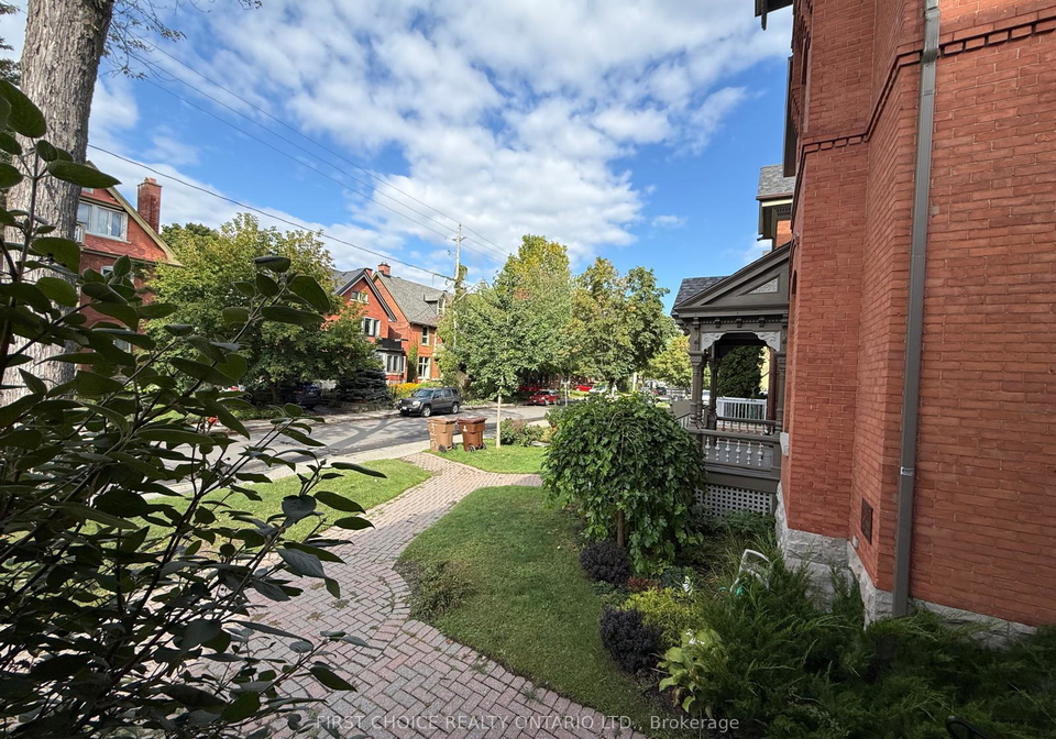 31-russell-avenue-w-ottawa-ontario-x13837892