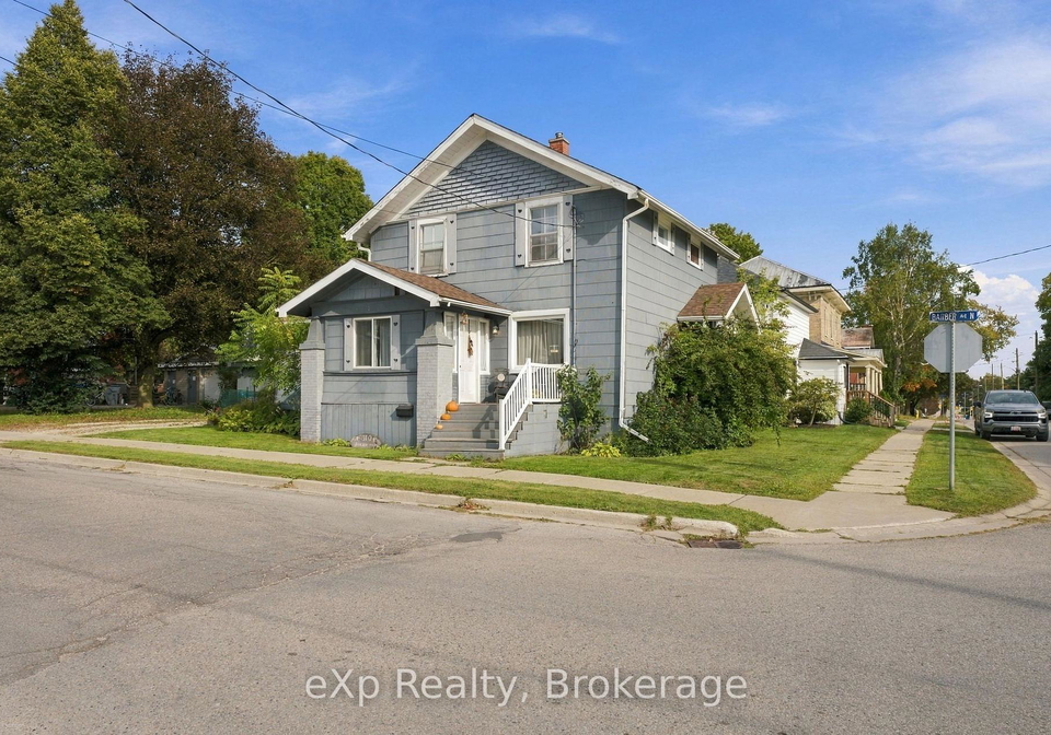 310-barber-avenue-n-north-perth-ontario-x13838094