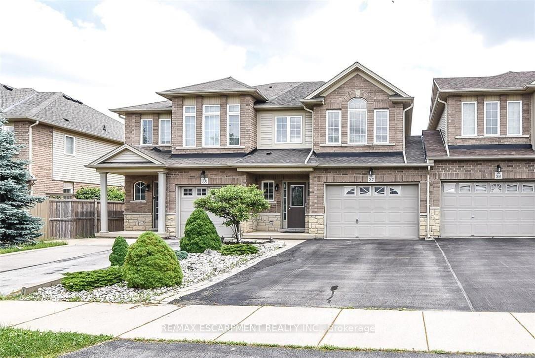 37-cornerstone-drive-hamilton-ontario-x13838628