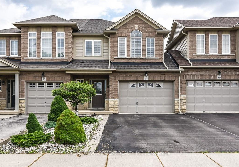 37-cornerstone-drive-hamilton-ontario-x13838628