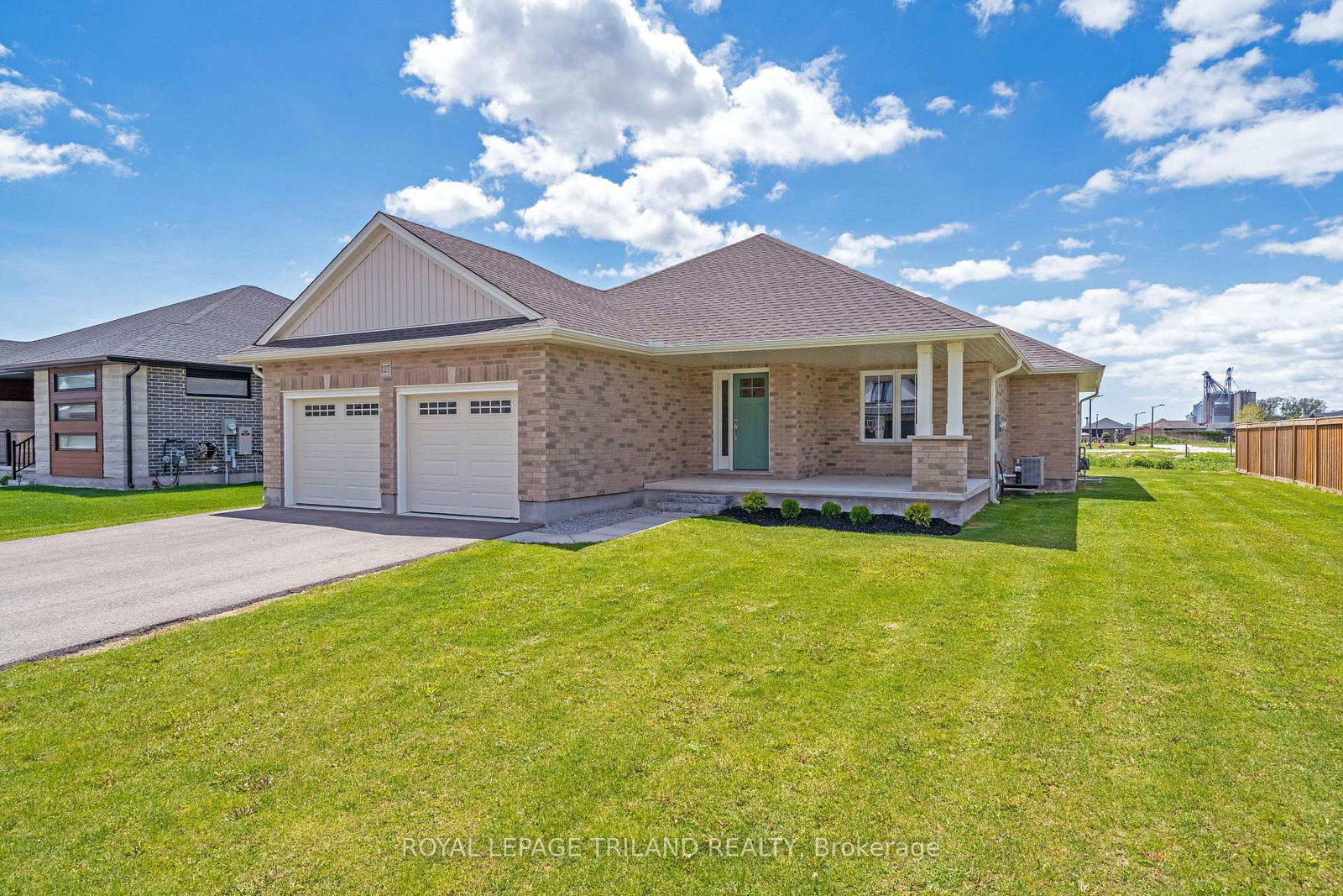 127-lila-street-duttondunwich-ontario-x13838752
