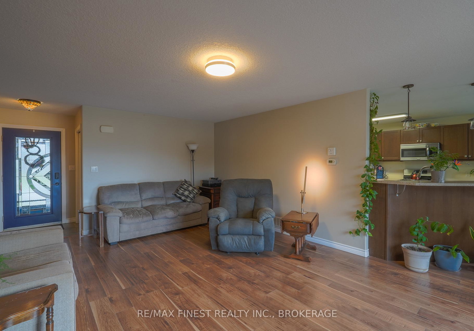 23-creighton-drive-loyalist-ontario-x13839024
