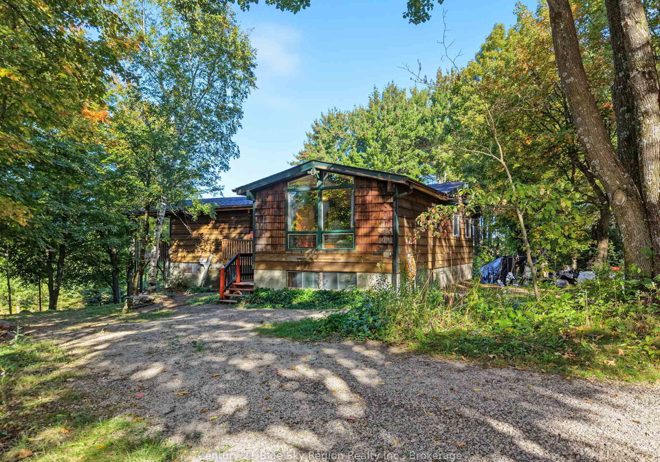 994-chiswick-line-powassan-ontario-x13839090