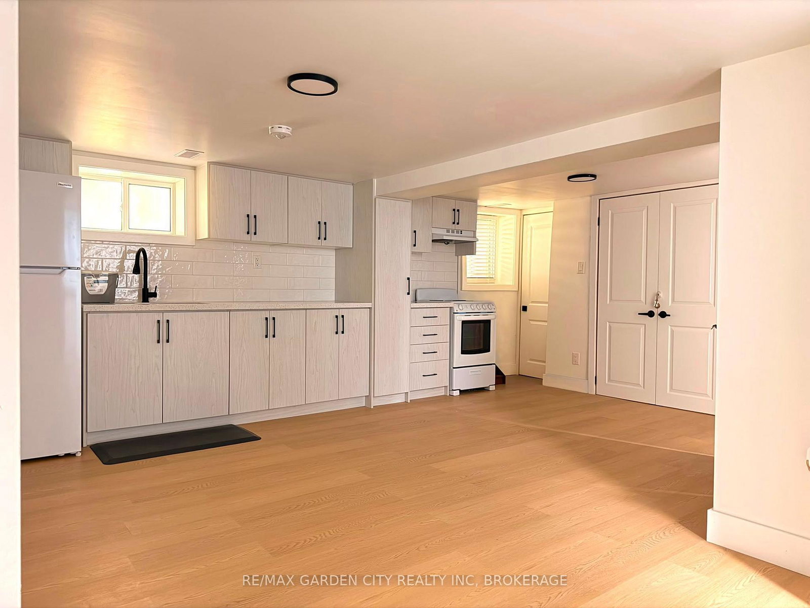 5261-buchanan-avenue-niagara-falls-ontario-x13839106