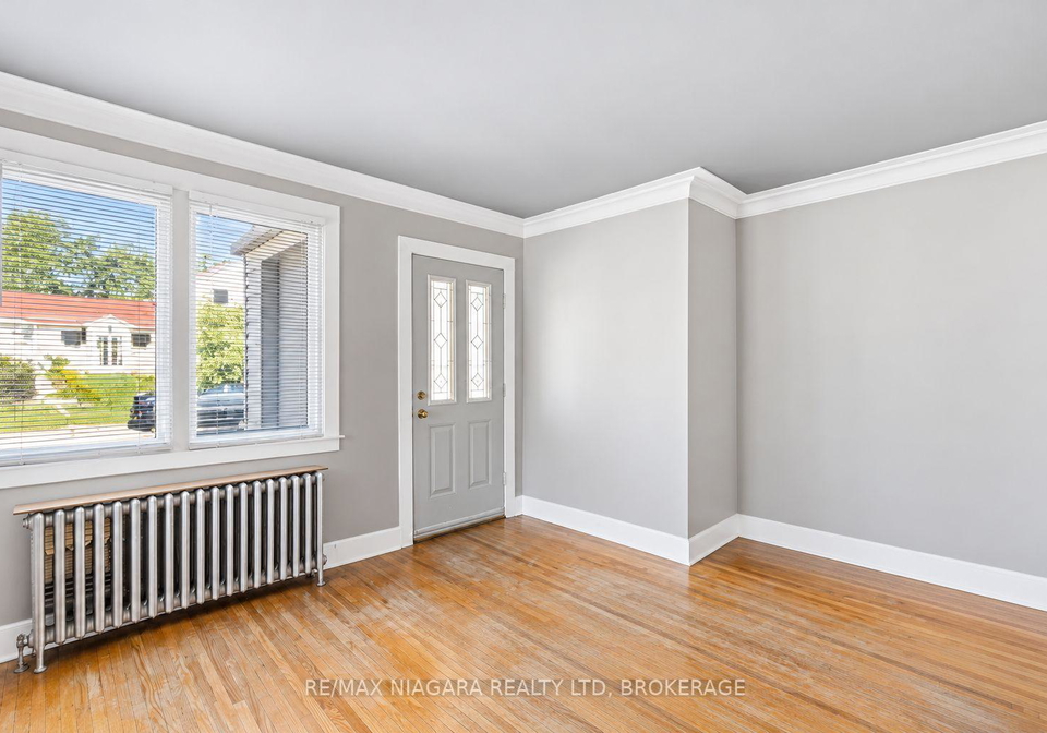 12-west-street-s-thorold-ontario-x13839328