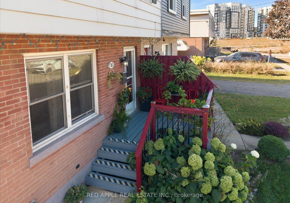 10-armstrong-avenue-hamilton-ontario-x13839414