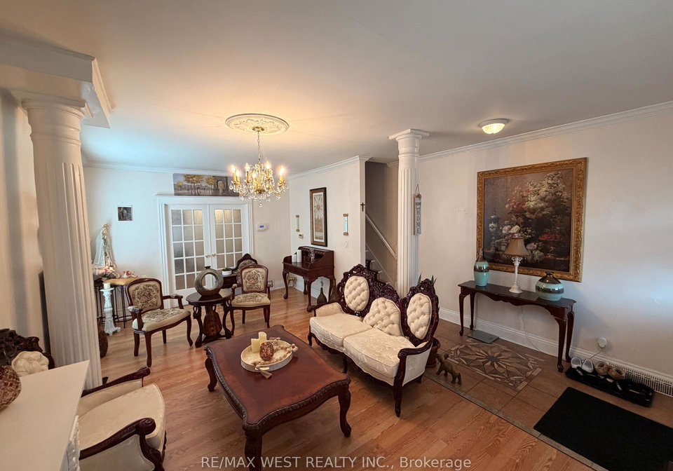 196-simcoe-street-e-hamilton-ontario-x13839526