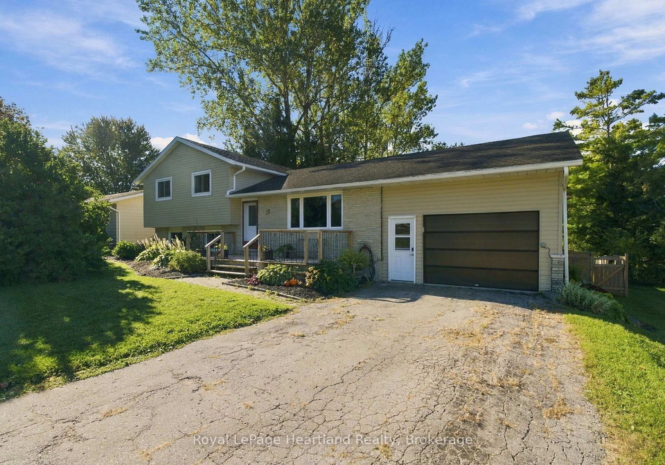 17-mccrea-street-morris-turnberry-ontario-x13839702