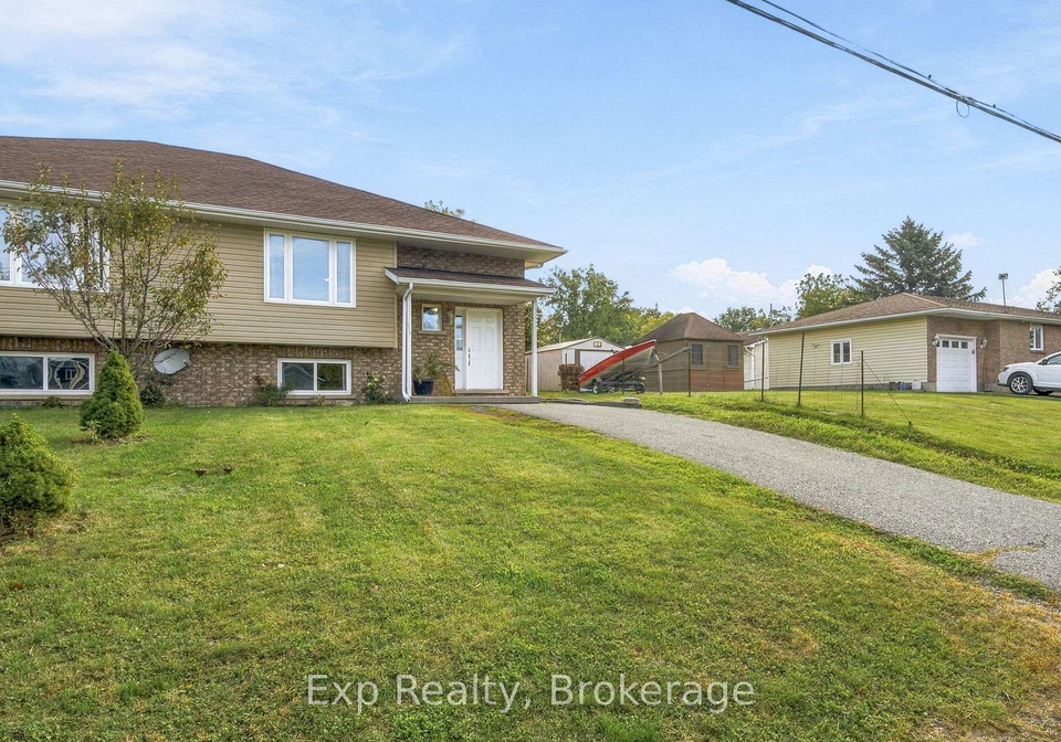 216-brant-street-deseronto-ontario-x13839842